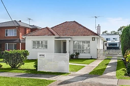 9 Jellicoe Street, Caringbah South