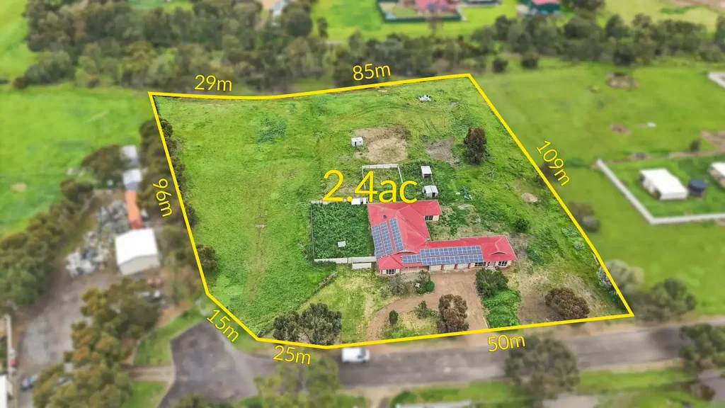 Lewiston 8Kwarto Space, Flexibility & Country Style Living!