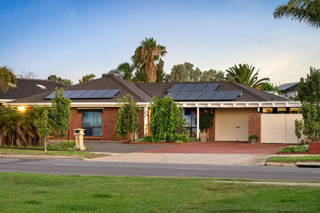 56 Lochside Drive, West Lakes, SA 5021