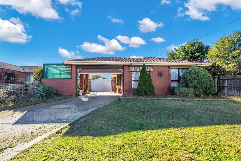 Charming Family Home in Werribee!