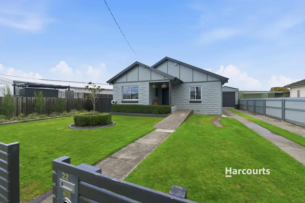 Latrobe 3 Slaapkamer Neat as a pin… move right in…