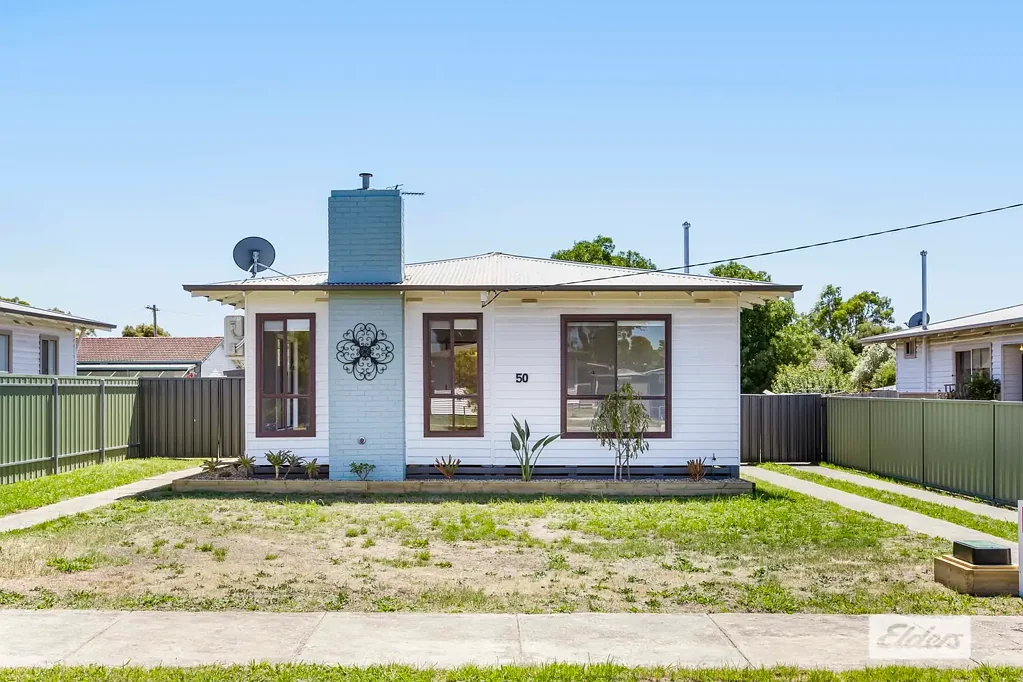 Ararat 3Moenga Impressive First Home or Investment