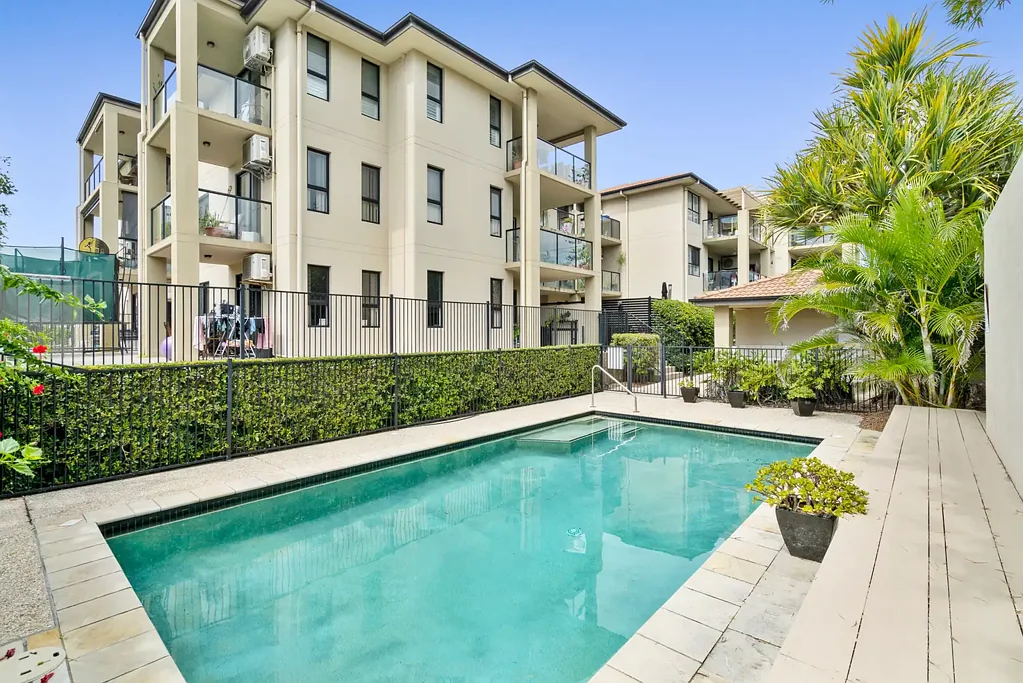 6/111-113 Golden Four Drive, Bilinga, QLD 4225