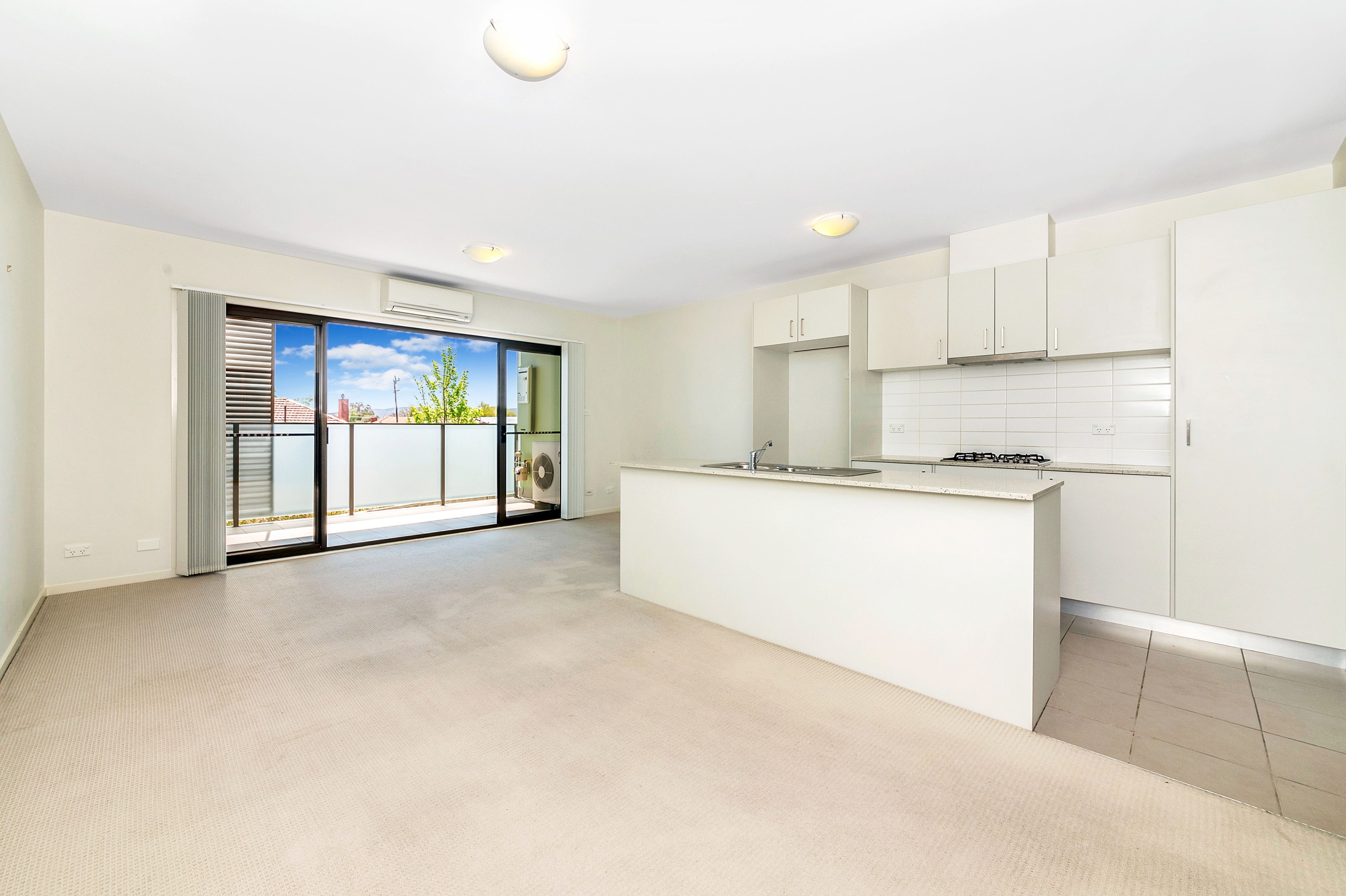 NEW YORK APARTMENTS UNIT 18 4 ROSS RD, QUEANBEYAN NSW 2620, 0 침실, 0 욕실, Unit