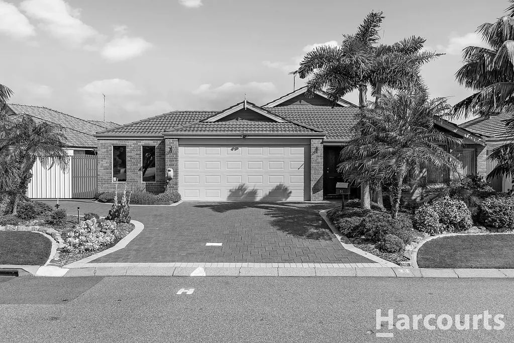 24 Brouwer Trail, Dudley Park, WA 6210