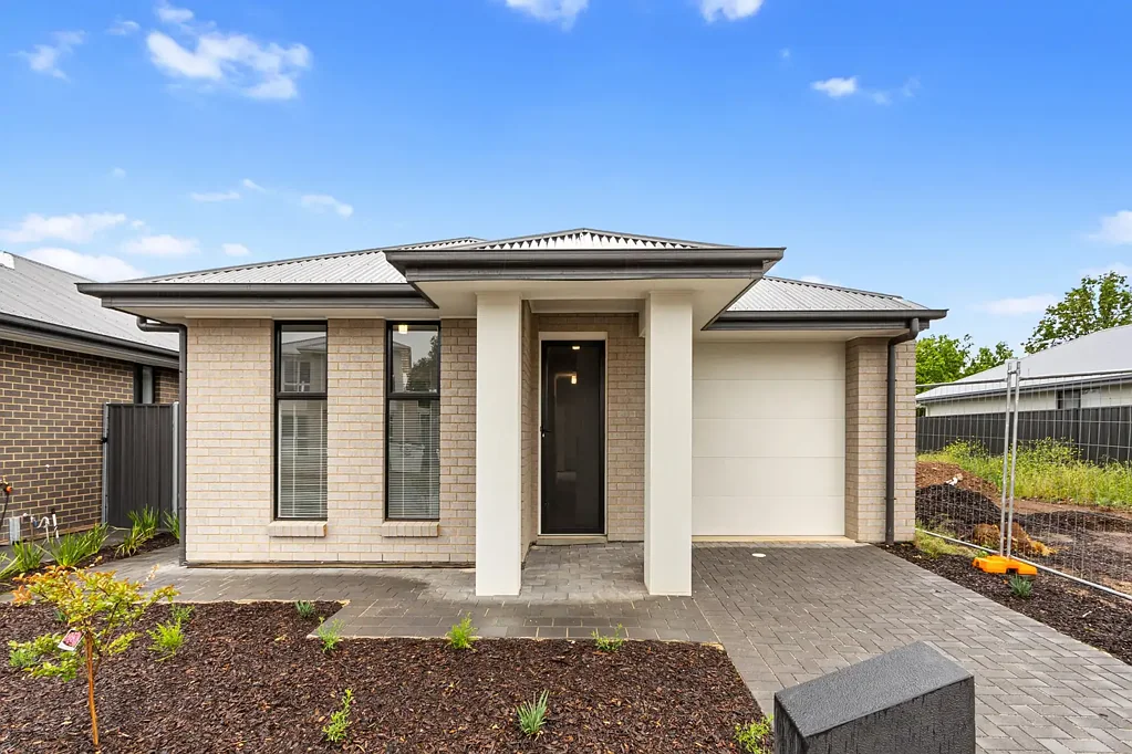 Lovely home in fast growing development - Open for Inspection Friday 12/06/2026 from 5:00pm to 5:15pm