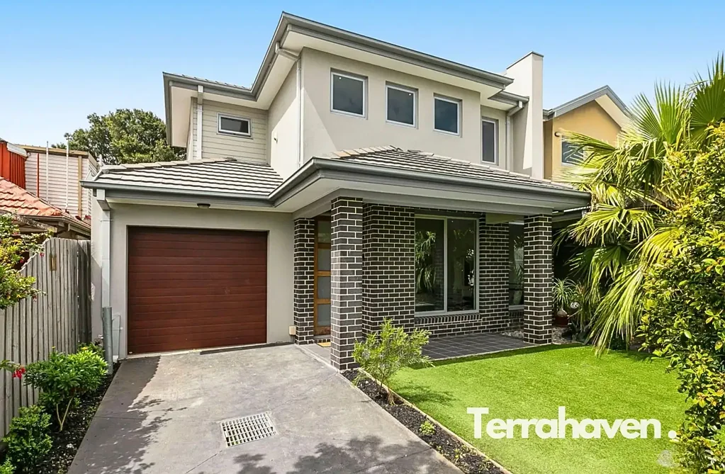 Spacious & Stylish Family Living in the Heart of Newport