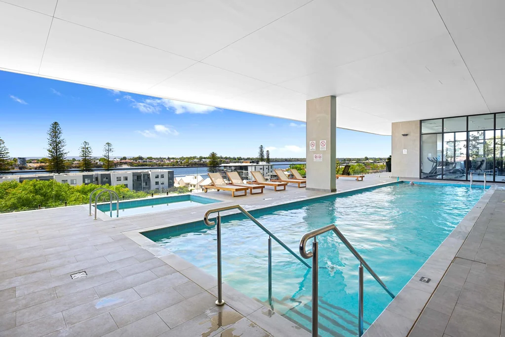 Mount Pleasant 2 Bedroom Luxury Apartment with Stunning Panoramic Views - Move In Ready!