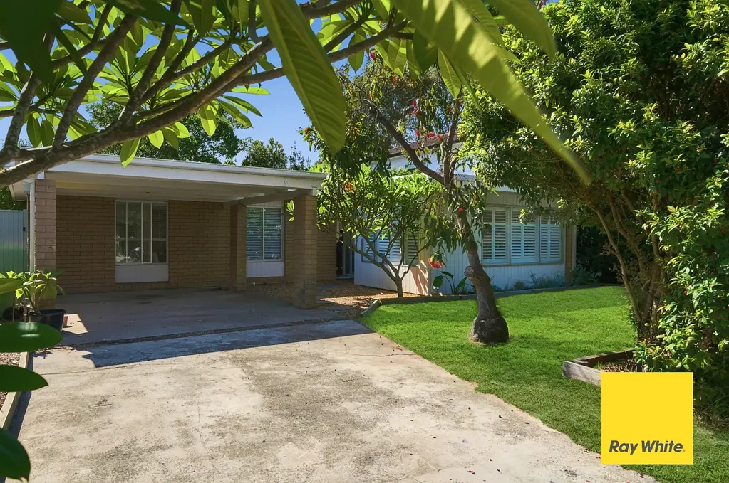 Spacious Family Home in a Convenient Coastal Location