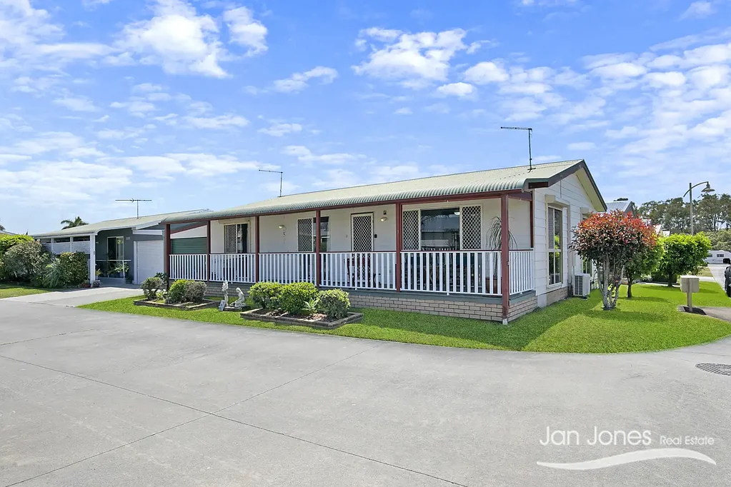 Deception Bay 3कमरा COASTAL LIVING- 3-BED - OVER 50'S LIFESTYLE