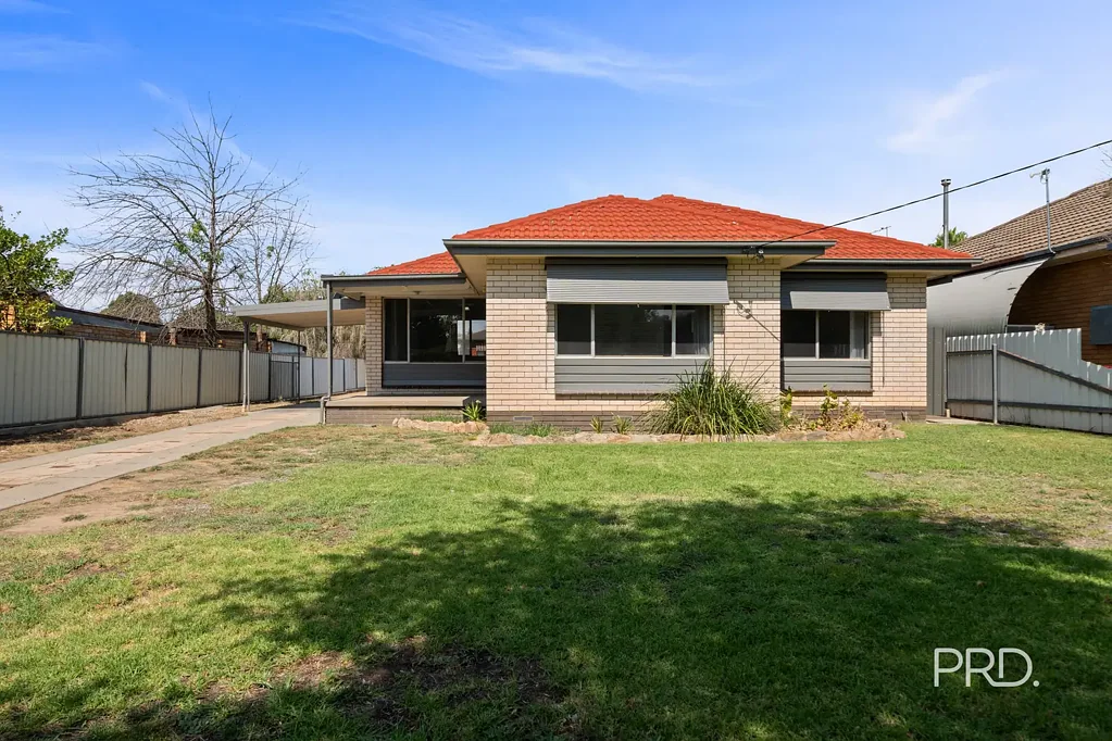 5 Martin Street, Tolland, NSW 2650