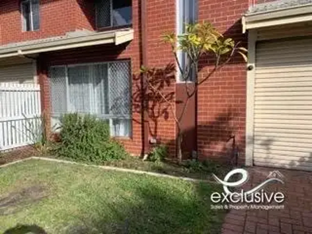 Comfortable Living in a Convenient Location!