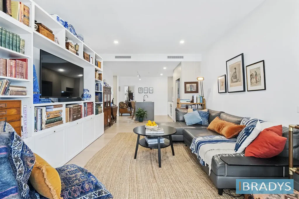 Campbell 1 Bedroom MAKE THE MOST OF WINTER GARDEN BALCONY LIVING IN THIS 1 BEDROOM STYLISH APARTMENT