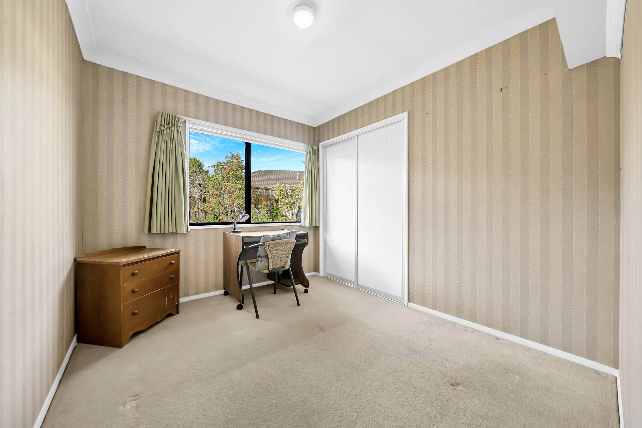 16 Landsberg Way, Windsor Park, photo 13