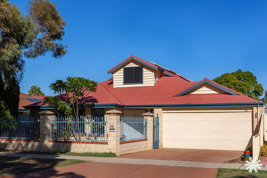 Redcliffe 4部屋 HUGE FAMILY HOME WITH FOUR LIVING ZONES LOCATED NEAR REDCLIFFE PARK