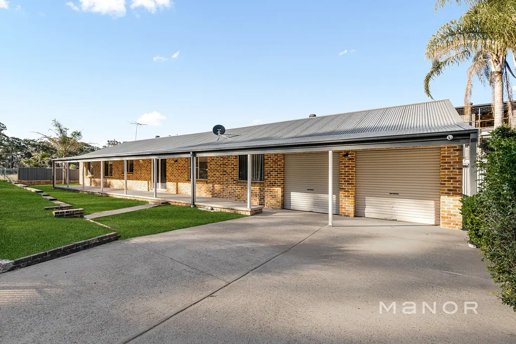 Spacious Family Home on a Huge Block – Single-Level Living at Its Best!
