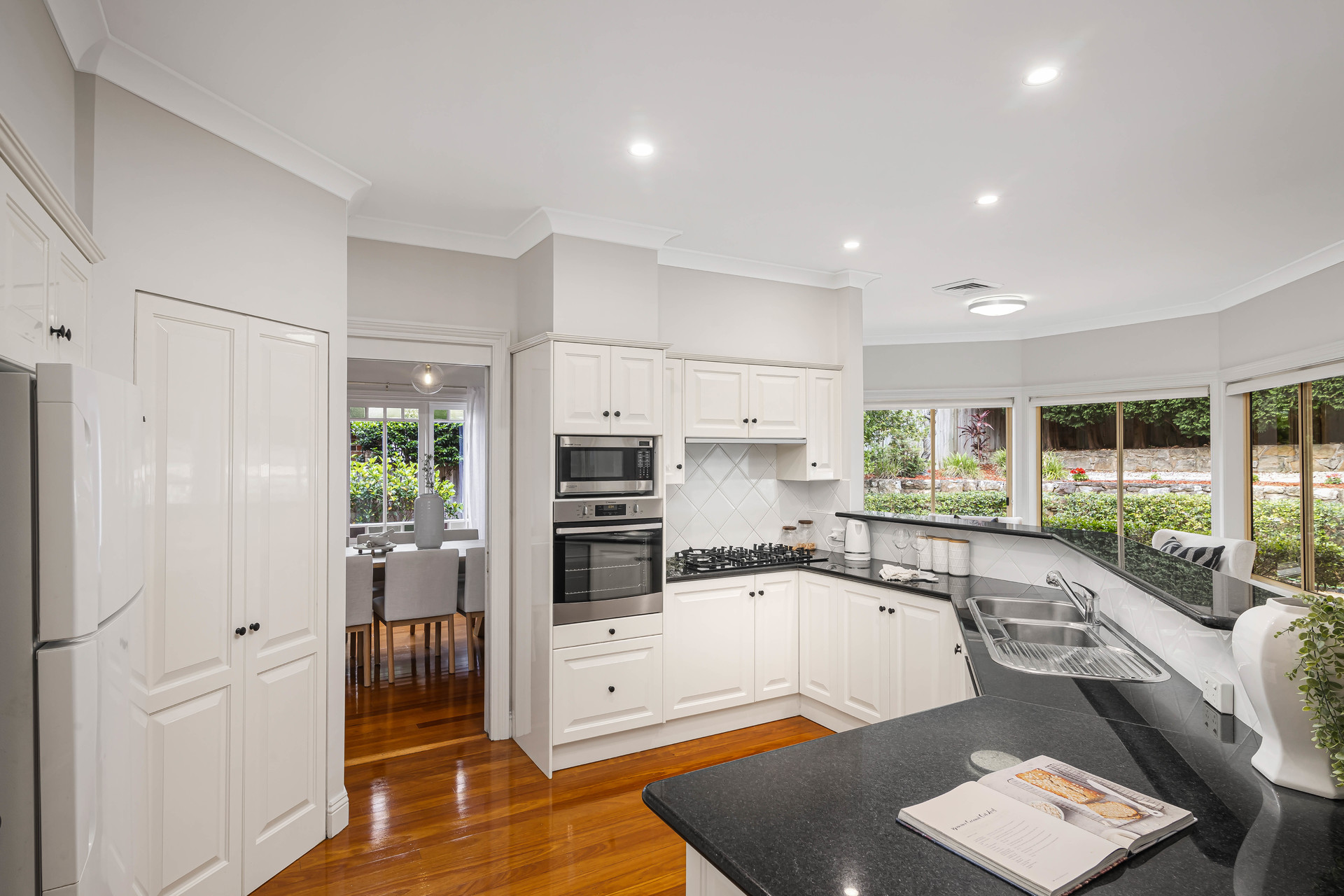 4 AVONLEIGH WAY, WEST PENNANT HILLS NSW 2125, 0房, 0浴, House