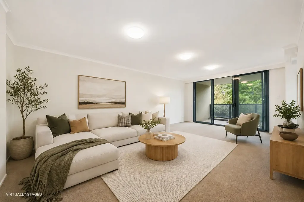 Spacious and Convenient with Abundant outdoor area!
