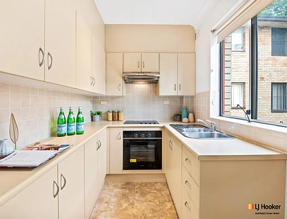 13/31-33 Pearson Street, Gladesville, Upper North Shore, 2 phòng ngủ, 1 phòng tắm, Apartment