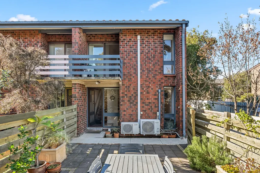 Ascot Park 2 Bedroom Modern Comfort in a Prime Ascot Park Location.