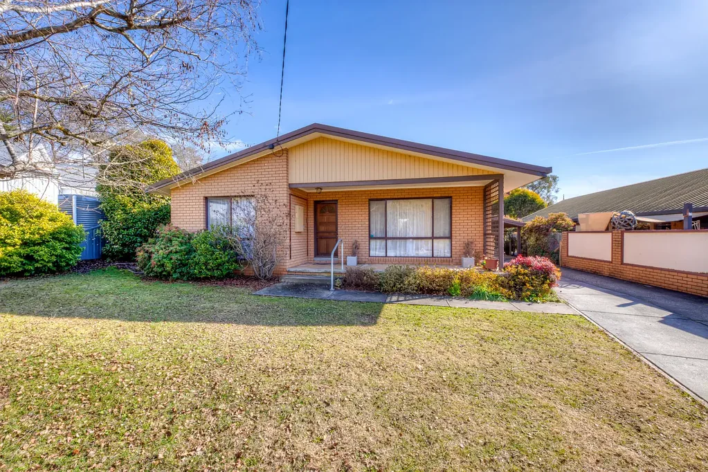 1 Pioneer Lane, Bright, VIC 3741