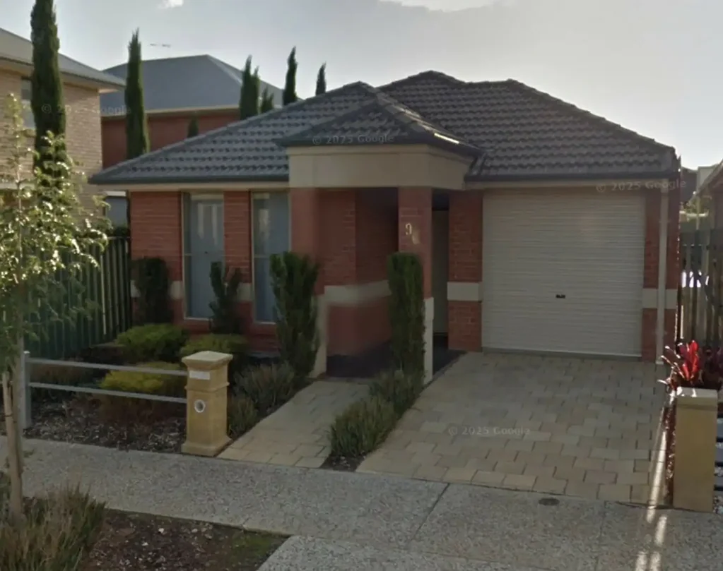 Modern Family Home in the Heart of Mawson Lakes
