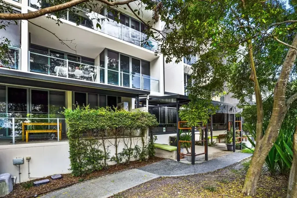 Bardon 2Kwarto Immaculately Presented North-Facing Apartment in the Exclusive Canopy Bardon