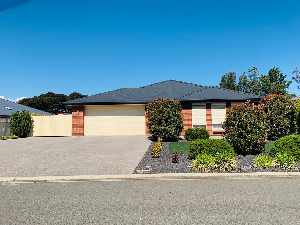 2 Walsh Court, Moonta Bay, SA 5558