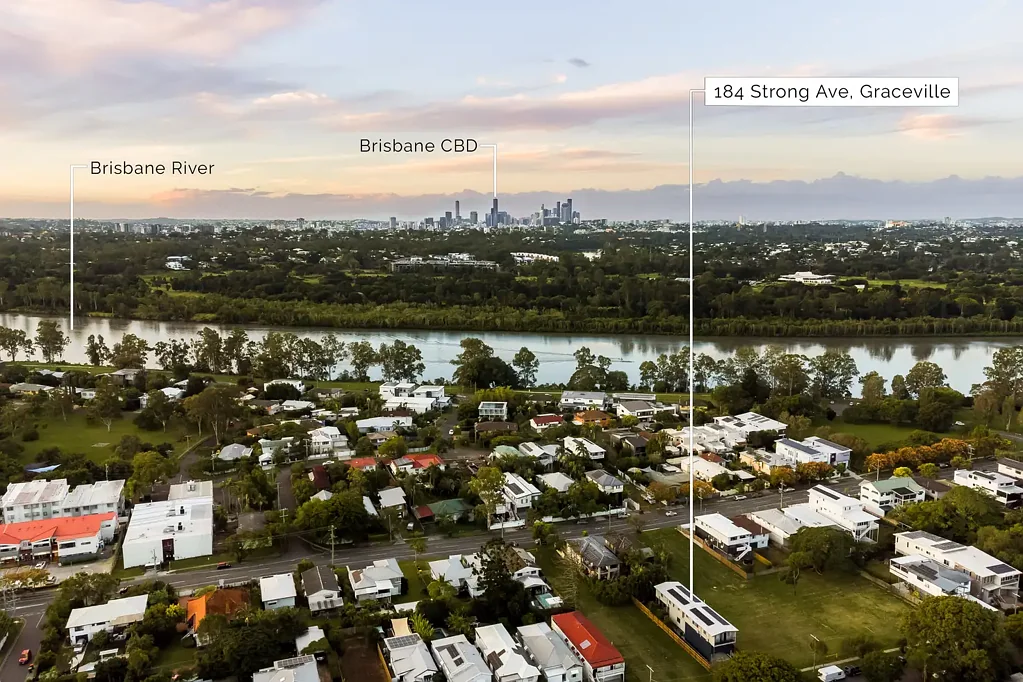 Graceville 4房 一地两宅——可自住或投资 TWO PROPERTIES IN ONE - LIVE IN BOTH OR INVEST