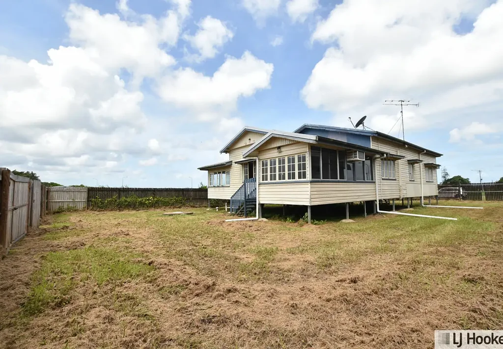 Euramo 5房  ?? PRICE REDUCED – NOW $360,000! CHARACTER, SPACE & ENDLESS POTENTIAL ??