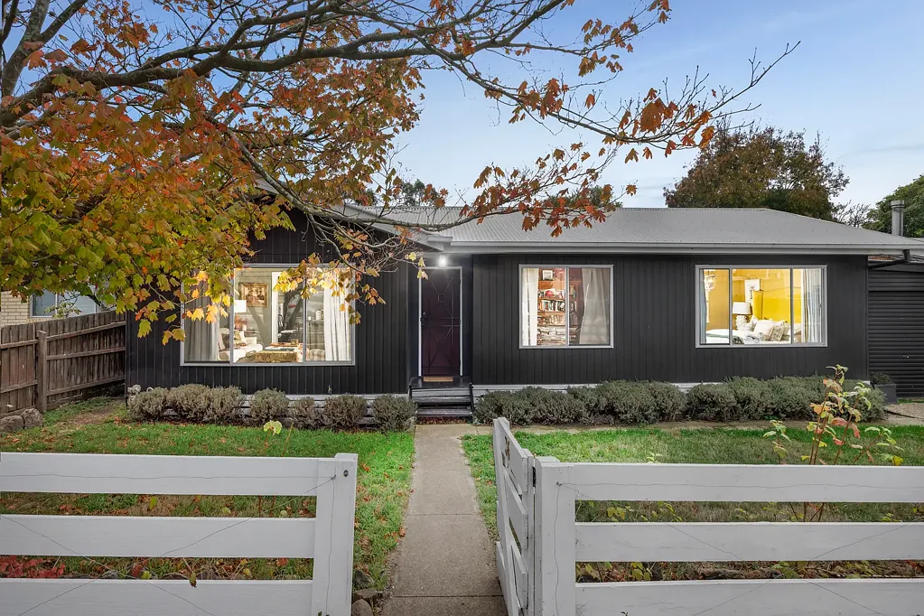 36 Murphy Street, Romsey, VIC 3434