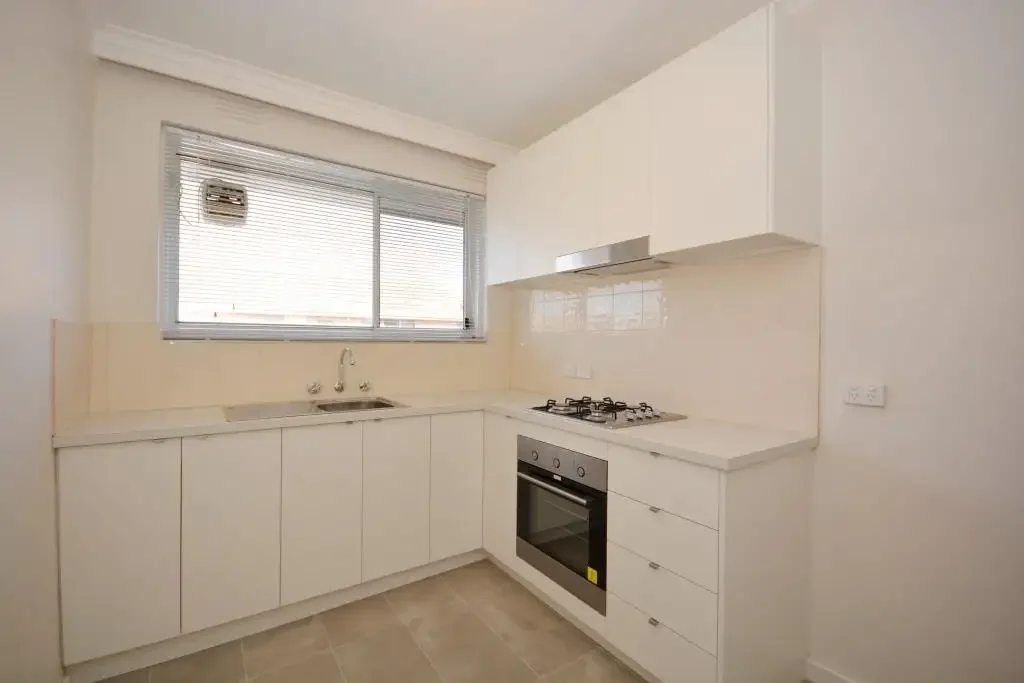Light and Bright One Bedroom Flat