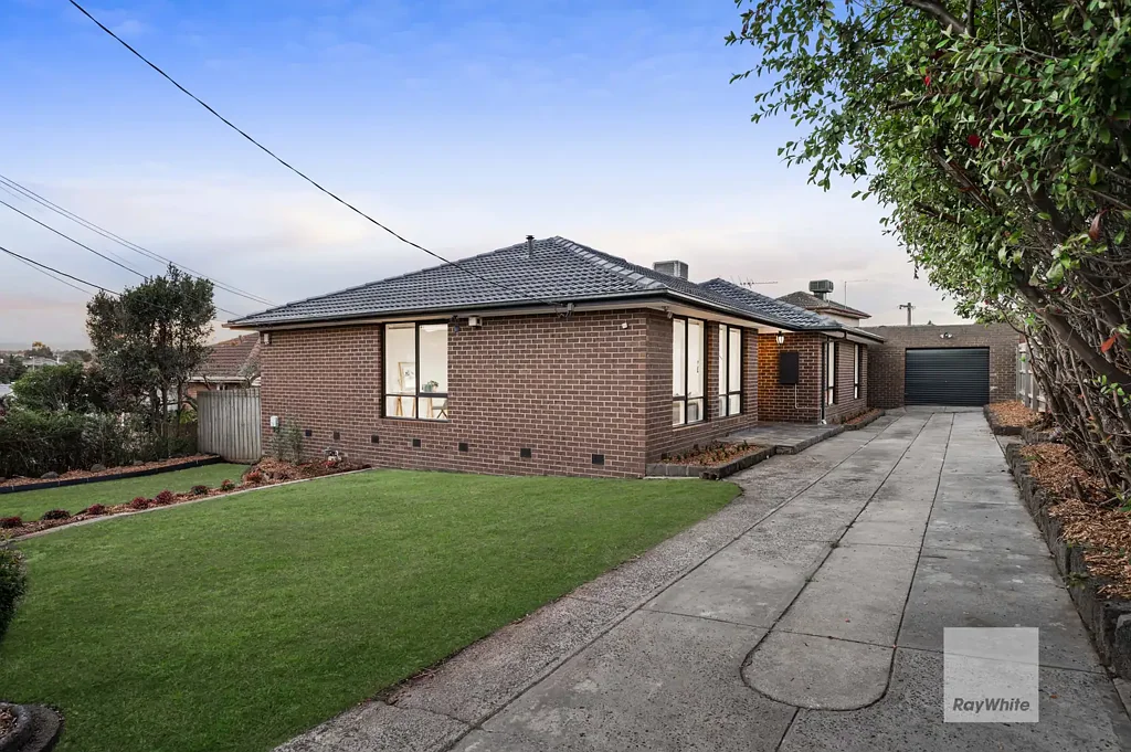 Gladstone Park 4Habitaciones Under Contract by Ray White Gladstone Park