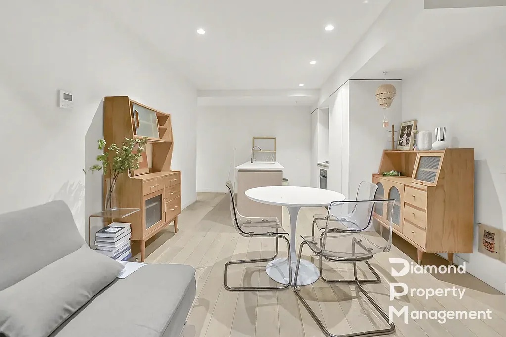 Exquisite 2-Bedroom Apartment with Breathtaking City Views