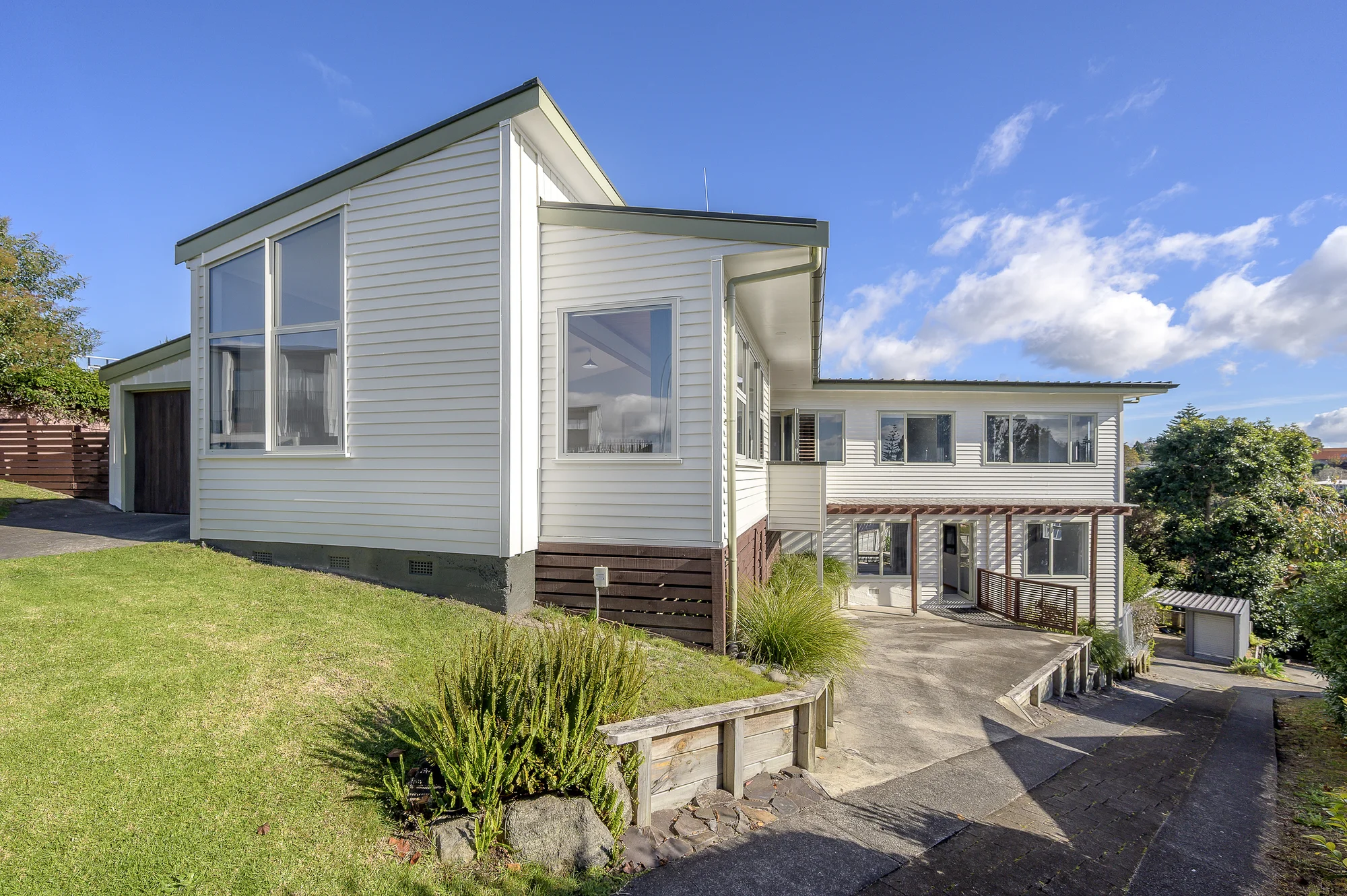 Parkvale 4房  Two homes in one?