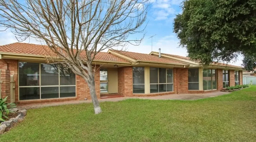 5 Marian Way, Lavington, NSW 2641