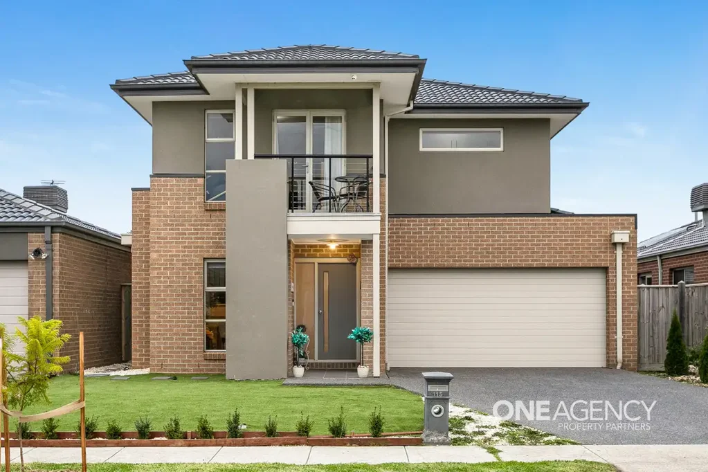 Luxury Feel, Family Functionality in Point Cook!