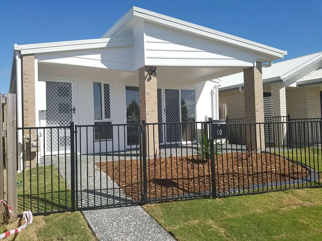 Pimpama 3房  Parkside Living Opposite Playground & Green Space