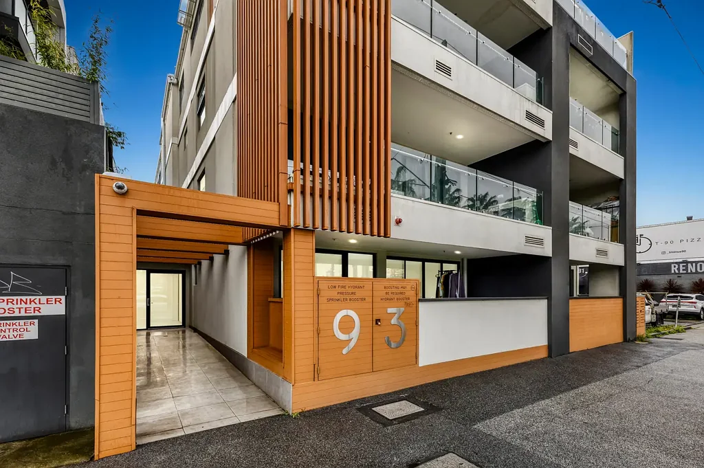 106/93 Warrigal Road, Hughesdale, VIC 3166