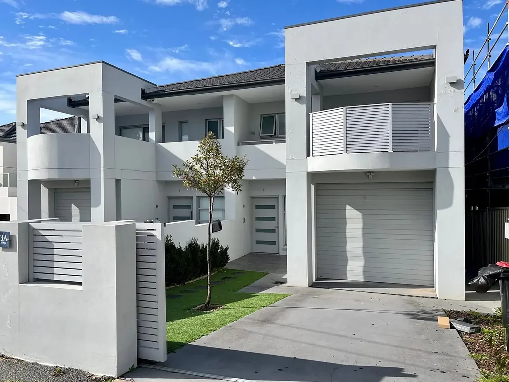 Immaculate 4 Bedroom Duplex