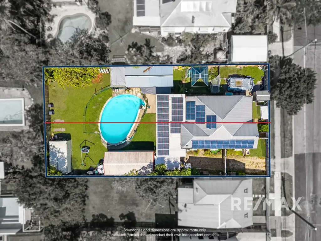 Norman Park 3房 宽敞810m²地块 20米临街面 潜在分割开发 翻新重建良机 游泳池车库棚屋 Norman Park优越位置 Renovate, Rebuild or Reimagine – 810m² - 2 Lots