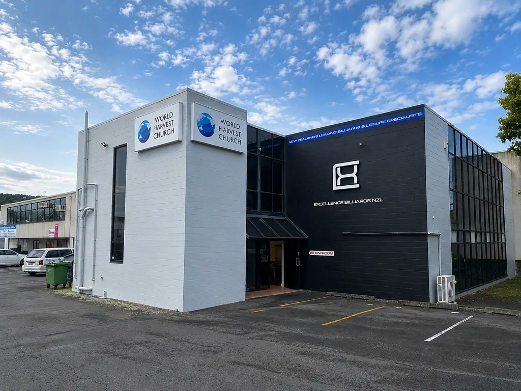 Wairau Valley 250M² HIGH-PROFILE FIRST FLOOR OFFICE
