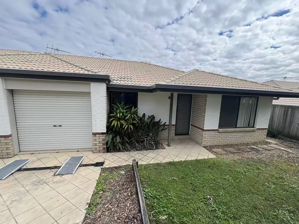 Low-Set 3-Bedroom Villa in Prime Calamvale Location