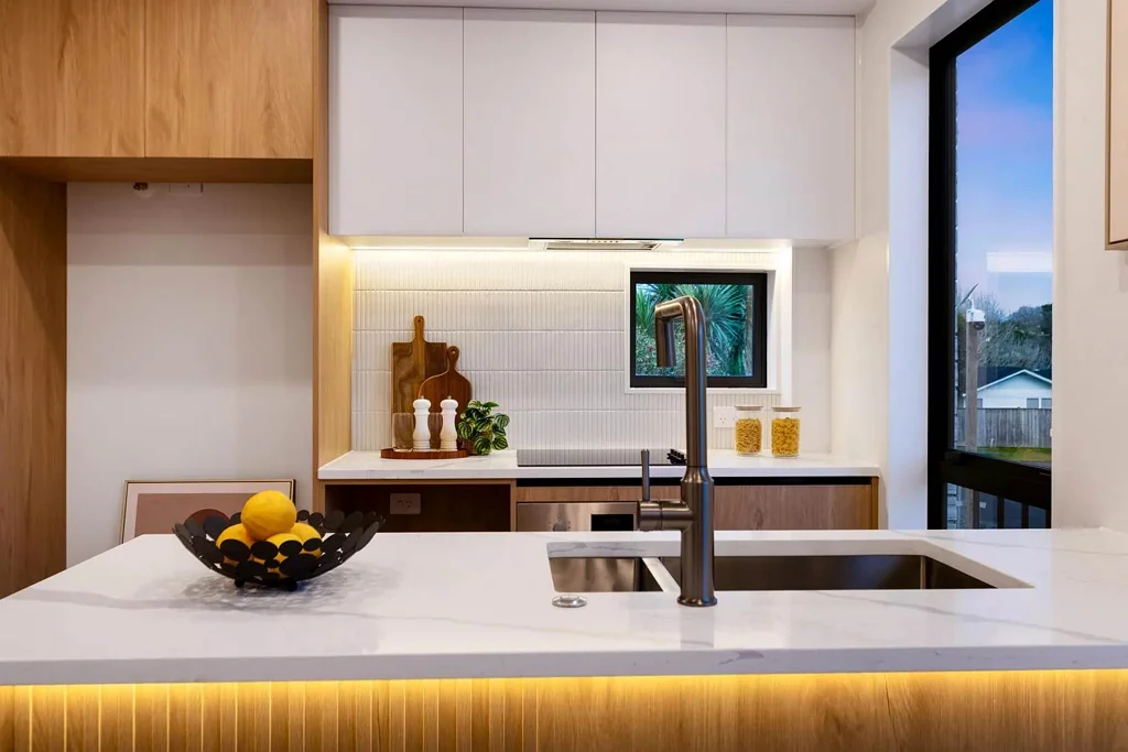 Brand New 4 bedrooms house in Botany Downs