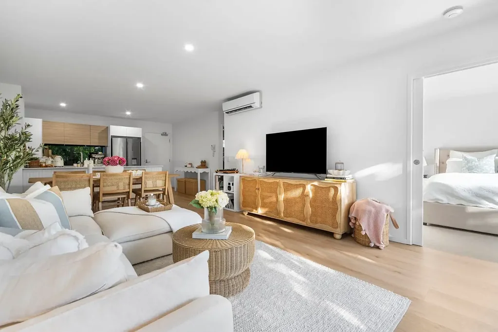 Light-Filled Two Bedroom Apartment with a Beautiful Leafy Outlook