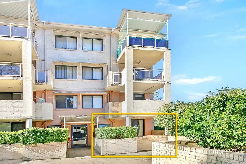 Mount Druitt 2房 安全综合楼 底层两居室 宽敞卧室 多阳台 两车位 近地铁站 Westfield Spacious ground floor apartment with two designated car spaces