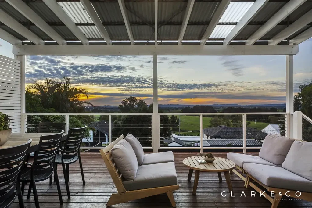 East Maitland 4Kwarto WHERE FAMILY COMFORT MEETS INCREDIBLE VIEWS!