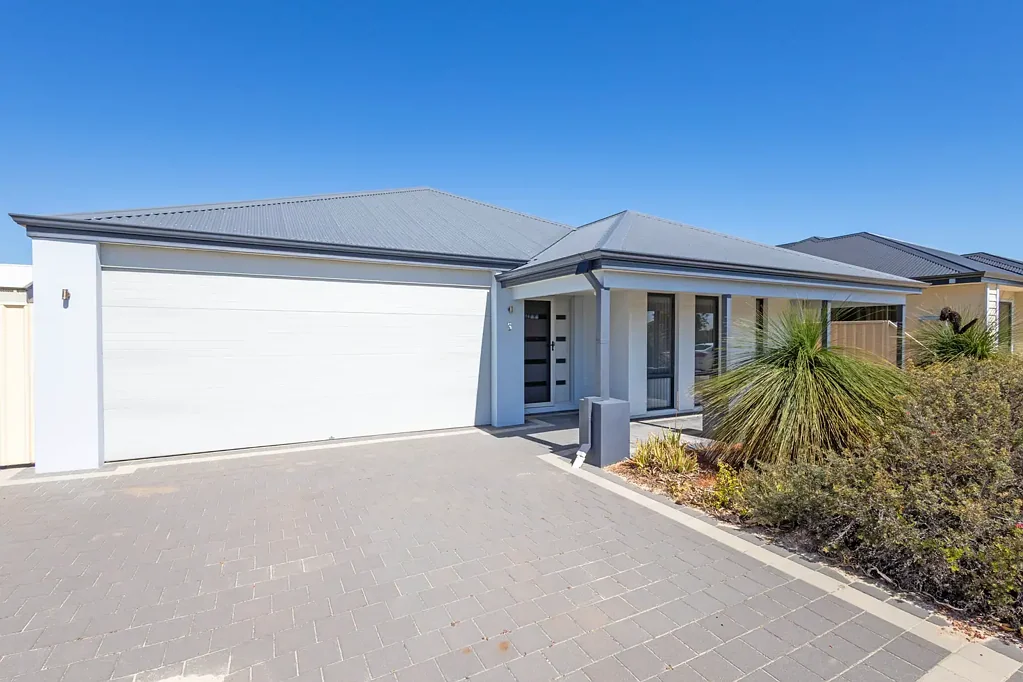3 Byron Drive, Jurien Bay, WA 6516