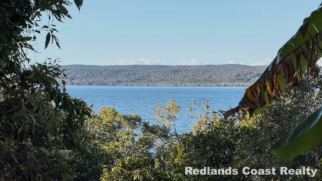 Lamb Island Rare Waterfront Land – Elevated Views & Water Access
