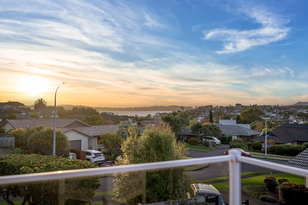 Eastern Beach 6房  Where Serenity and Sea Views Meet Spacious Living